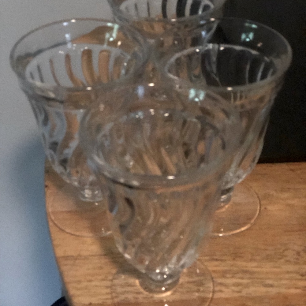 Medium size ice cream float glassware